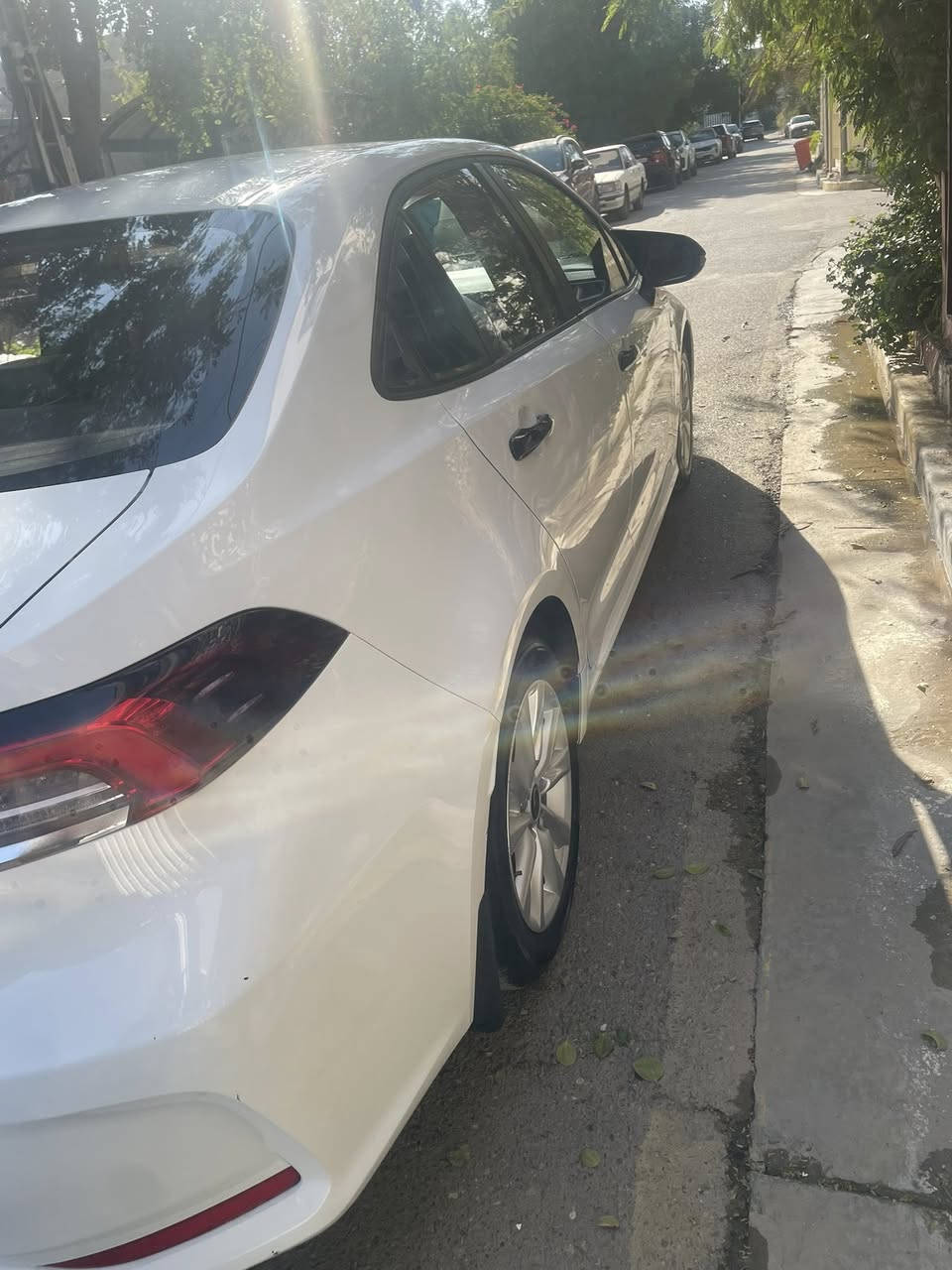 السلام عليكم كرولا هابيرد ٢٠٢٤ فتحه بصمتين مثبت سرعه تثبيت مسار بعد بيه موصفاته معروفه حلوه السياره ماشيه ٤٢ الف وضايفله يدات ومري ودوسه طين و جنح جنطه وجنح جامه رايده ١٤٥ قفل من الاخير والله يرزق الجميع يا رب 🤍***********رقم
