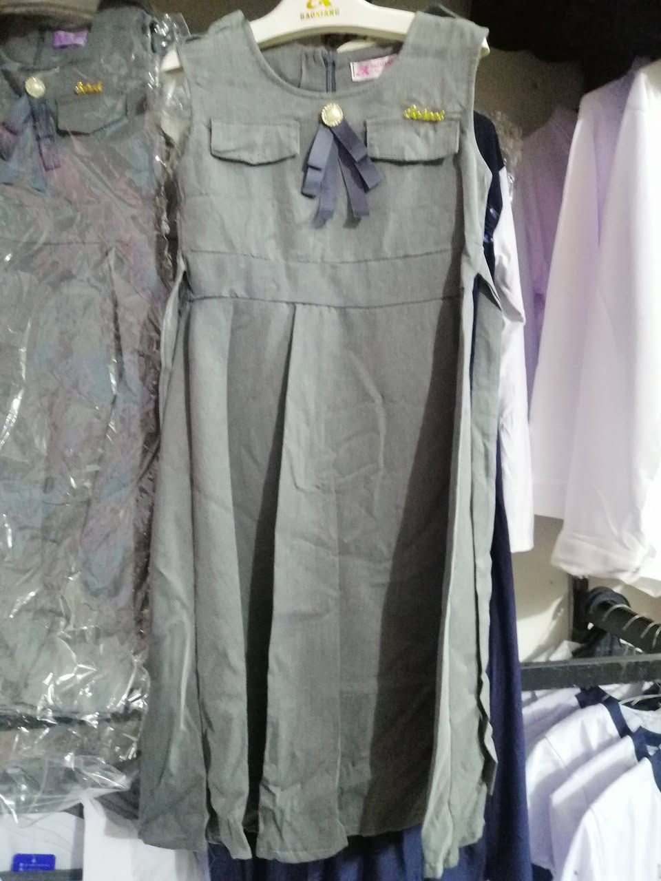 شرورة صداري مدرسي من اول من اول إبتدائي لثاني متوسط العدد الكلي ٤١قطعه لون نيلي ٢٨قطعه ورصاصي ١٤قطعه السعر واصل لكل المحافضات ب٢٢٠الف


**إذا كنت صاحب هذا الإعلان وتريد حذفه لأي سبب، رجاءا أرسل رسالة إلى الدعم الفني**