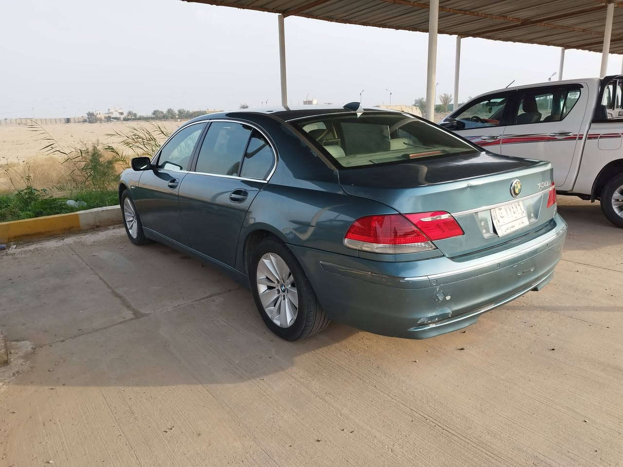 السلام عليكم 
اخوان باخره 2008 730Li يعني  باب طويل محرك 6 سلندر السياره صبغ حزام بس انكول عام  بسبب جراد وبيه طخه بسيطه بجاملغ الامامي السياره جاهزه من كلشي محرك وكير حاويه وحداديه جديده وغرفه نظيفه السياره بلادية وناعمه جداا
المكان الانبار قضاء العامرية 
السعر 128 وبيها مجال للشراي 
رقم صاحب السياره 
‏‪***********‬‏ بهاء
