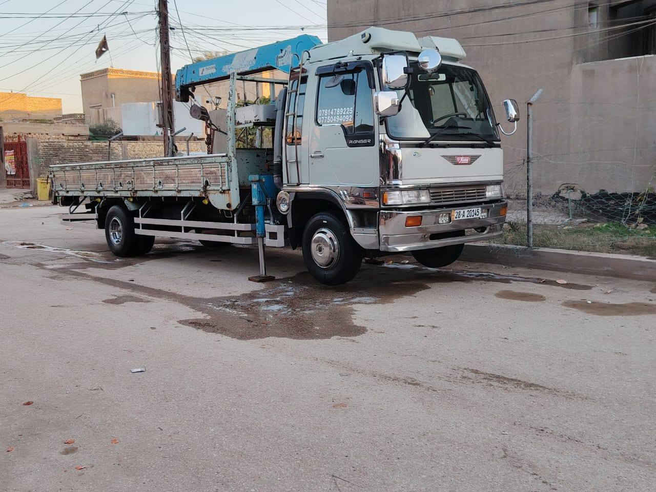 السلام عليكم
هينو طيره سياره مكفولة من كلشي سلايتين سبورz 
مكينه ٧٠ عادي السياره بلادي كرين موديل ٩٧
 بسمي رقم إنكليزي 
مكان السياره حله 
خوان مكلف بل نشر هاذا رقم أبو السياره
***********
***********
