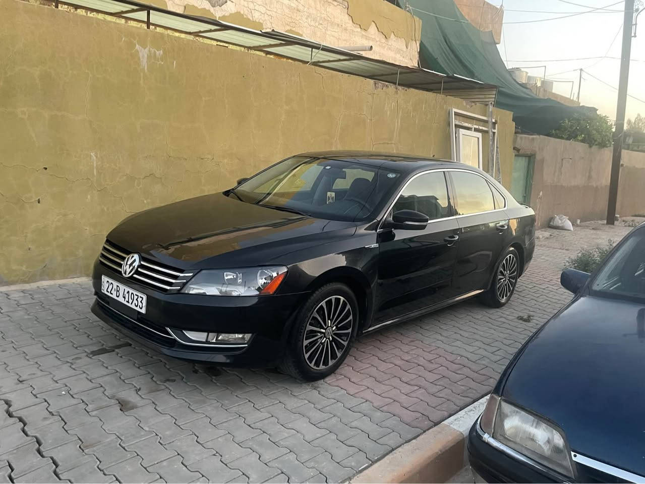 PASSAT🇩🇪
الموديل/ 2015
الفئة / خليجي 5 سلندر
مواصفات معروفة 5 
شاشة كشنات هيتر مراية هيتر تحكمات ستيرن تثبيت سرعه عداد الكتروني
رقم اربيل شرط تحويل 
صبغ ٣ قطع بدون دواخل
للاستفسار اكثر اتصال *********** كركوك, العراق
