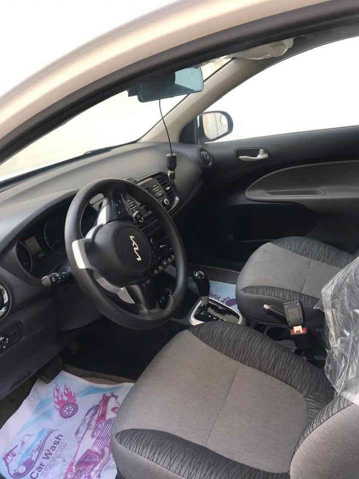 السلام عليكم .. كيا بيكاس 2024 مواصفات عادية رقم بغداد بأسمي تحويل مباشر مكفولة (فقط بيها ضربة دراجة خفيفة بباب السايق مصلحة وموضحة بالصور)ماشية 17 الف (السعر 119 او 17 مليون)وبيها مجال ان شاء الله السيارة موجودة بمحافظة ميسان/ عواشة للاستفسار ***********
