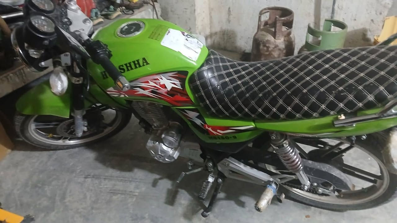 ماطور هيوشه موديل 2022
جديد كما  موضح بالصوره أوراق كمرك ومنفيس محرك بلاد كلشي شغال ماناقصه برغي ***********
