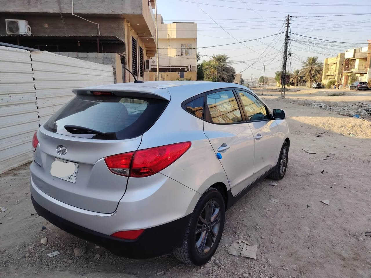 السلام عليكم.

توسان  2015  ماشية 48 حقيقي 

المواصفات؛ وارد امريكي. لون رصاصي. مكينة 2000 جي دي اي.  مريا وسطية كهرباء . تبريد. تدفئة. شاشة. مسجل سيدي كامرة خلفية. سايد بريك بالرجل. تحكم ستيرن جهتين. بلوتوث. اواكس. نظام Eco اقتصادي. ABC. مثبت سرعة. مانع انزلاق. كشنات جلد. كشن سائق كهربائي. ويل كروم. حساس اطارات. باتري جديد. حادثها موضح بالصورة مع المنشور. ايرباكات سليمة.

رقم بغداد مشروع وطني بأسمي

السعر 145 ورقة وبيها مجال مكان السيارة في كربلاء.

الاتصال

*********** كربلاء, العراق
