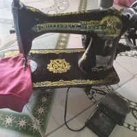 مكينة خياطة • فراشه • ما بيها عطل