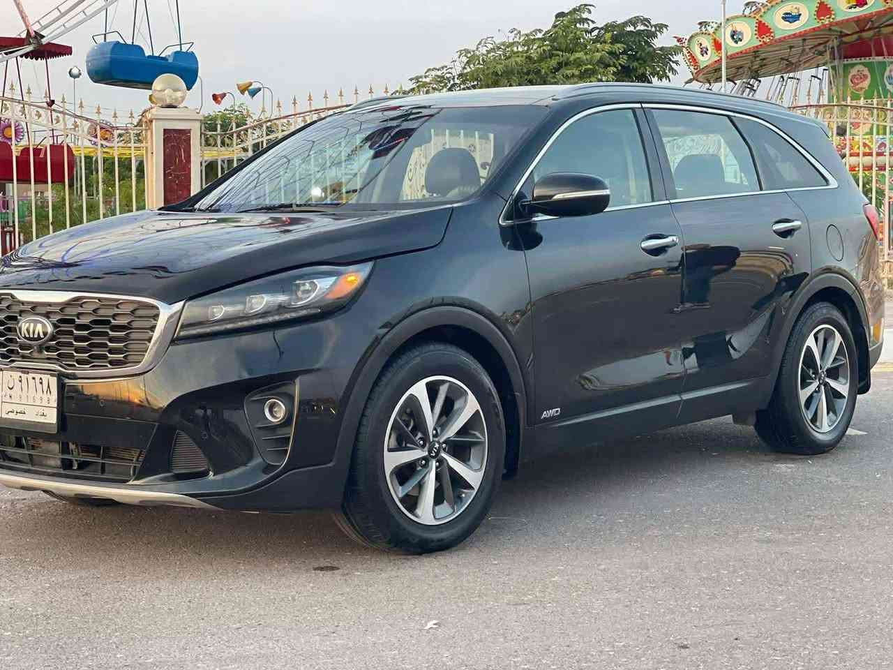 السلام عليكم ،
كيا سورنتو 2020 EX وارد كندي  1/1 محرك 3500 6سلندر سياره رقم بغداد مواصفات فول 
  ماشيه 110 الف كيلو حقيقي 
ضرر بسيط صبغ بنيد وجاملغ بدون دواخل بدون ايرباك 
المواصفات 
1-بانواما
2-بصمة
3-حساس امامي خلفي + رادار  
4-كشنات كهربائية وذاكرة تخصيص
5- مقاعد جلد تدفئة المقاعد الاماميه والمقاعد الخلفيه 
6- محرك 3500 6 سلندر 
7 - نضام  all wheel drive 
8- كامرات 360   4 كامرات وكامره 3D
9-هندبريك كهرباء بصمة 
10- نضام توقف ذاتي 
11- نضام درايف مود 
12- 
13- 7 راكب 
14 - مناخ تبريد منفصل و3 قطع تبريد 
15- جنطة ذكية تفتح بمجرد الاقتراب 
16- شاحن وايرلس 
17- شاشه 8 انج ابل كاربلي 
18- نضام ملاحه بواسطة الميموري   
19-دوسات ليزريه
السعر 210 
للنواصل : ‏‪‪0770 702 2474‬‬‏
