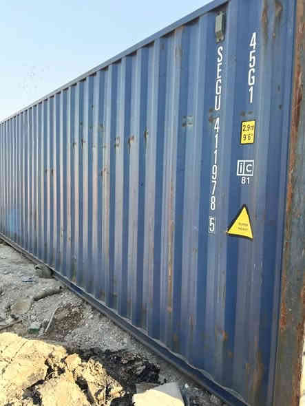 متوفر حاويات للبيع بحاله جيده جدا مكانها بغداد الطالبيه سعرها ٢٥ورقه فول نظافه *********** موجود توصيل لكل مناطق العراق***********
