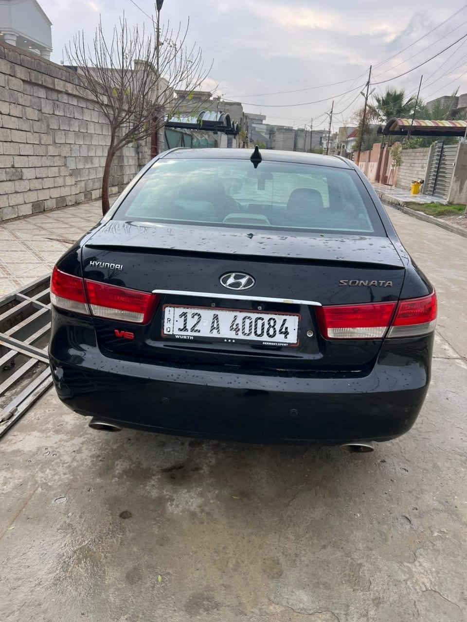 السلام عليكم سوناتا للبيع وارد أمريكي نظافه خير من الله رقم دولي موديل 2007 السعر 95 وبيها مجال للطيبين موصل ناحية زمار رقم الهاتف ***********
