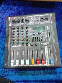 مكسر 900 w سماعات 150 w عدد3 + واير ناقل اشاره عدد3 الطول 20م  ستاند ج...