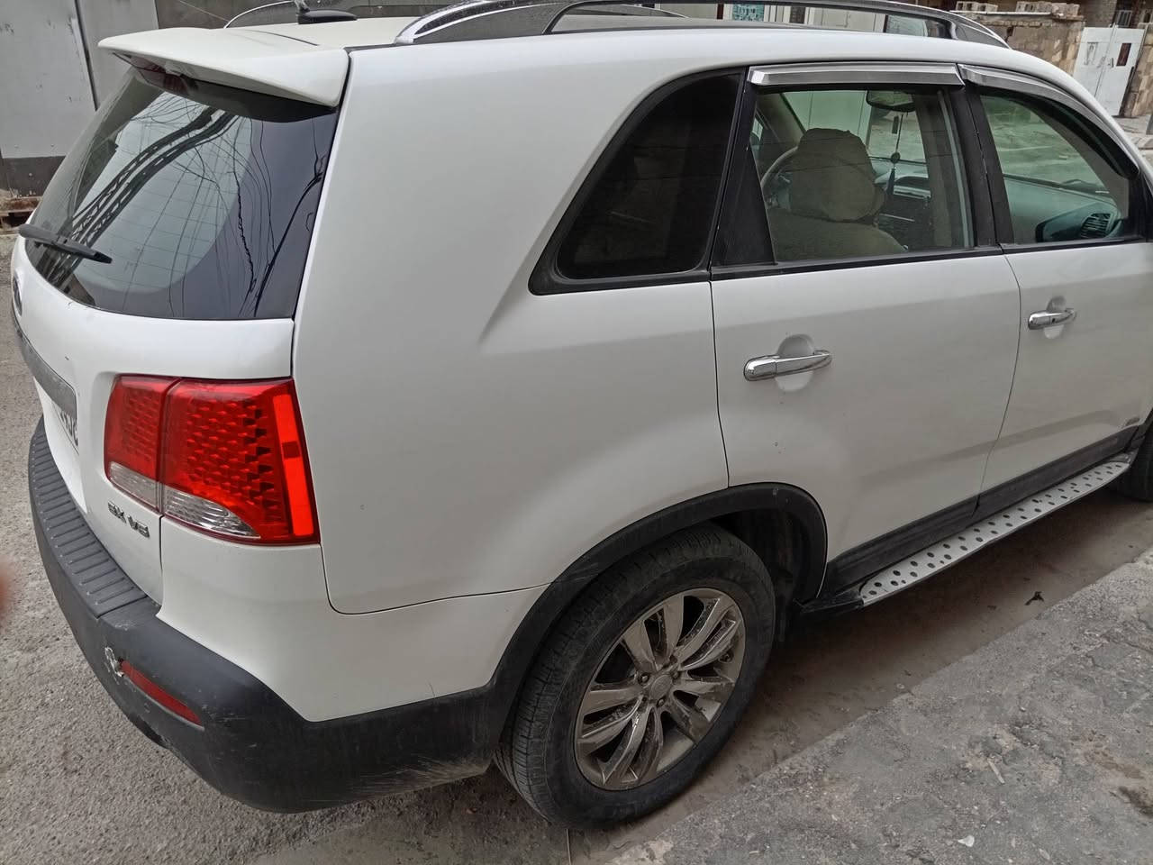 السلام عليكم
سورنتو 2011 محرك 6 ستندر رقم بغداد بسمي أمريكي فول مواصفات حادث بجم بيه اربع قطع صبغ السعر 142 وبيه مجال

لاستفسار لاتصال
***********
***********
