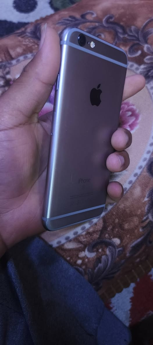 السلام عليكم..... ايفون 6sذاكره 16.مكفول من كلشي ماداخل صيانه ابد
قيـــــــــــــم واخذ بما يرضي الله. متواجد واتساب وفيس. 
***********
