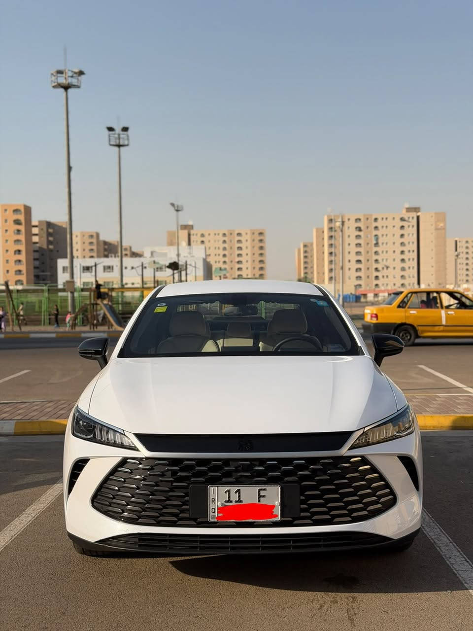 السلام عليكم
بي واي دي جن بلاص 
موديل 2025 
زيرو ماشية 900 كيلو 
مرقم بغداد 
ويل كروم وداخل ابيض 
السيارة بيهة بي دي ار على كد اصبع 
السيارة بيهة كل الكماليات الخارجية 
سعرها 19500 وبيها مجال 
مكاني بغداد الشعب 
***********
