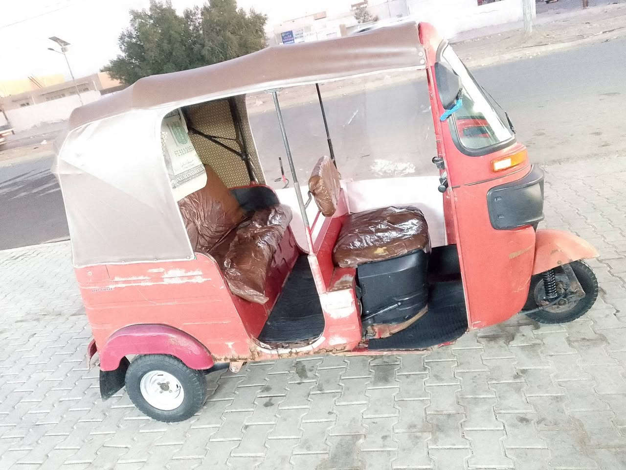 سلام عليكم تكتك 17 داخله ب 18
5 أوراق 
بغداد الحسينيه راشديه 
السعر 2900
0773 175 0420
