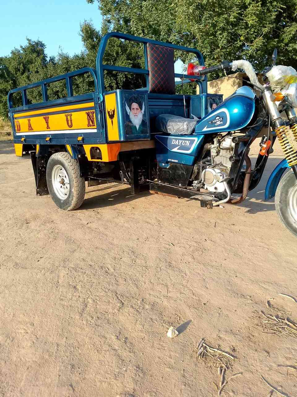 السلام عليكم ستوتة دايوانمكفوله للبيع موديل 15اوراق اصولي كفاله عامه الوكيل عمار  دايوان العنوان كوت لاستفسار على الرقم ***********
