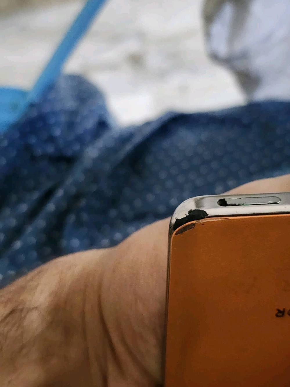 السلام عليكم

هونر X9B

ذاكرة 256

العشوائية 8 گيكا

دقة الشاشة 2652 × 1200 بلادي

بطارية 5800 mAh تدوم مدة طويلة

يدعم الشحن السريع

ببجي 60 فريم + جيرو سكوب

معالج سناب دراگون 6 جيم 1

تصوير كاميرات اعلى دقة فقط اطار الكاميرا الخلفي مفطور مثل ما موضح بل صورة

شاشة بلادية ابد ابد ما ملعوب بيها 

يدعم شريحتين 

نضام الذكاء الاصطناعي وية الكاميرا + التعرف على النصوص من خلال الصور 

صوت السماعات واضح 100/100 
سبب البيع اريد اشتري ايفون 

الله شاهد التلفون مثل ما موضح كدامكم نضيف مثل ما تشوفون ما ضميت شي عليكم واتكفلة من الصيانة واي اضرار بيه وكارتونة مالتة موجودة بس شاحنتة ضايعة مني

مكاني بغداد المنصور الداوودي

السعر 250 الف وبيه مجال حك الجية