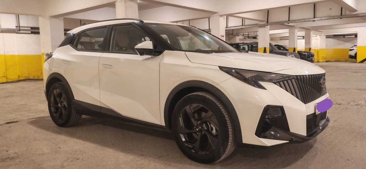 للبيع سيارة Gac GS3 Emzoom 2024 أبيض اللون
السيارة تحت ضمان الوكالة + مكفولة

ماشية 32000 km قابلة للزيادة

المواصفات
محرك 1.5 Turbo 
سلايدروف بانوراما 
مرآة جانبية شفط كهربائية + إشارات مري جانبية
كشنات جلد مكيفة وكهرباء فقط السائق 
التحكم على المنحدرات
كاميرات 360 َكاميرات امامية وخلفية وجانبية ايضا 
مستشعرات توقف + رادار
مثبت سرعة + نوافذ كهربائية
بصمة + تشغيل عن بعد 
نظام فرملة الطوارئ + 6 وسائد هوائية
مصابيح أمامية ليد + إنارة داخلية محيطية
تحذير مغادرة المسار + التحكم الألكتروني في الثبات + حساسات ضغط الإطارات 
وميزات اخرى

السعر 17000 $ وبيها مجال 
عراقي 26.000.000 عراقي بيها مجال

للاتصال 
***********

