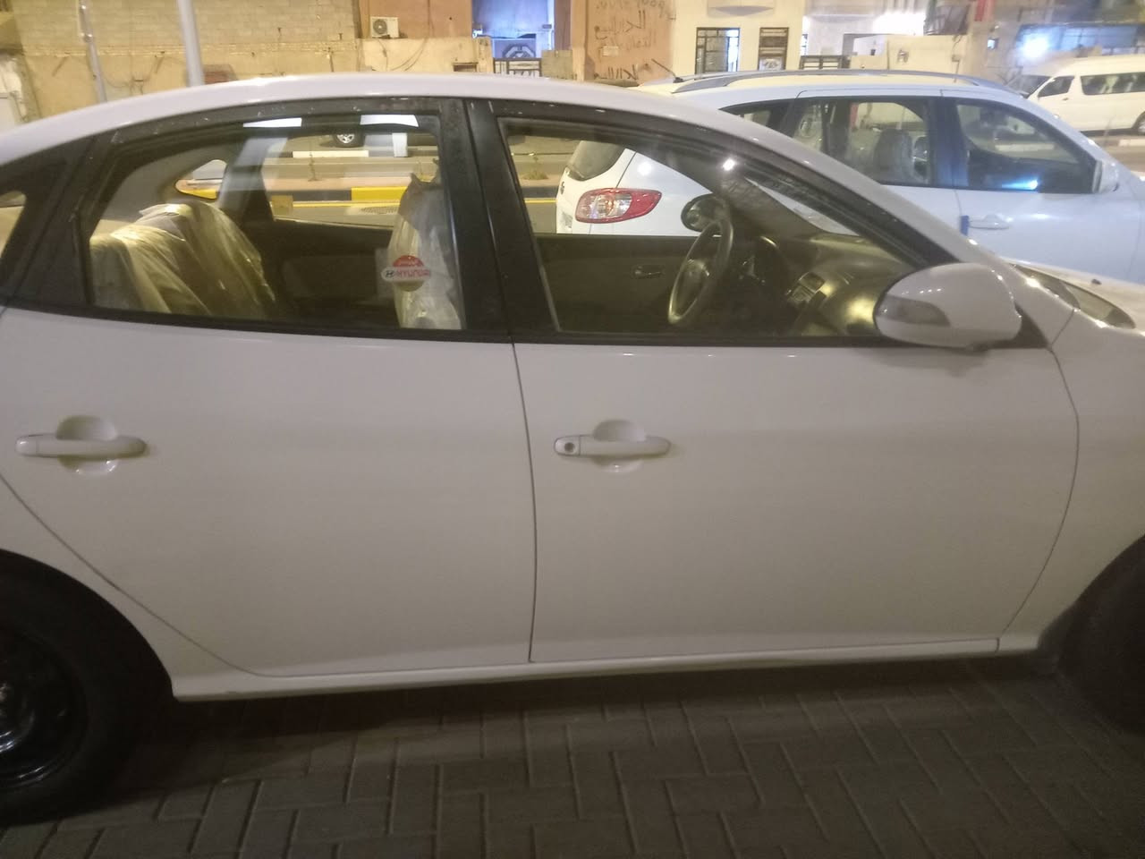 النترا للبيع 2011مكفوله محرك ١٦٠٠ لون ابيض صدفي رقم بصرة العنوان بصرة الحيانية شارع ٦٠ رقم الهاتف ***********
