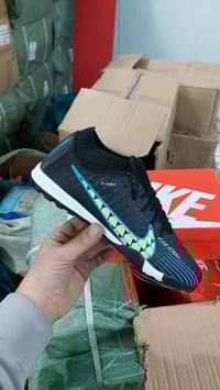 توصيل مجاني • مقاسات ٤٠-٤٥ • ملابس