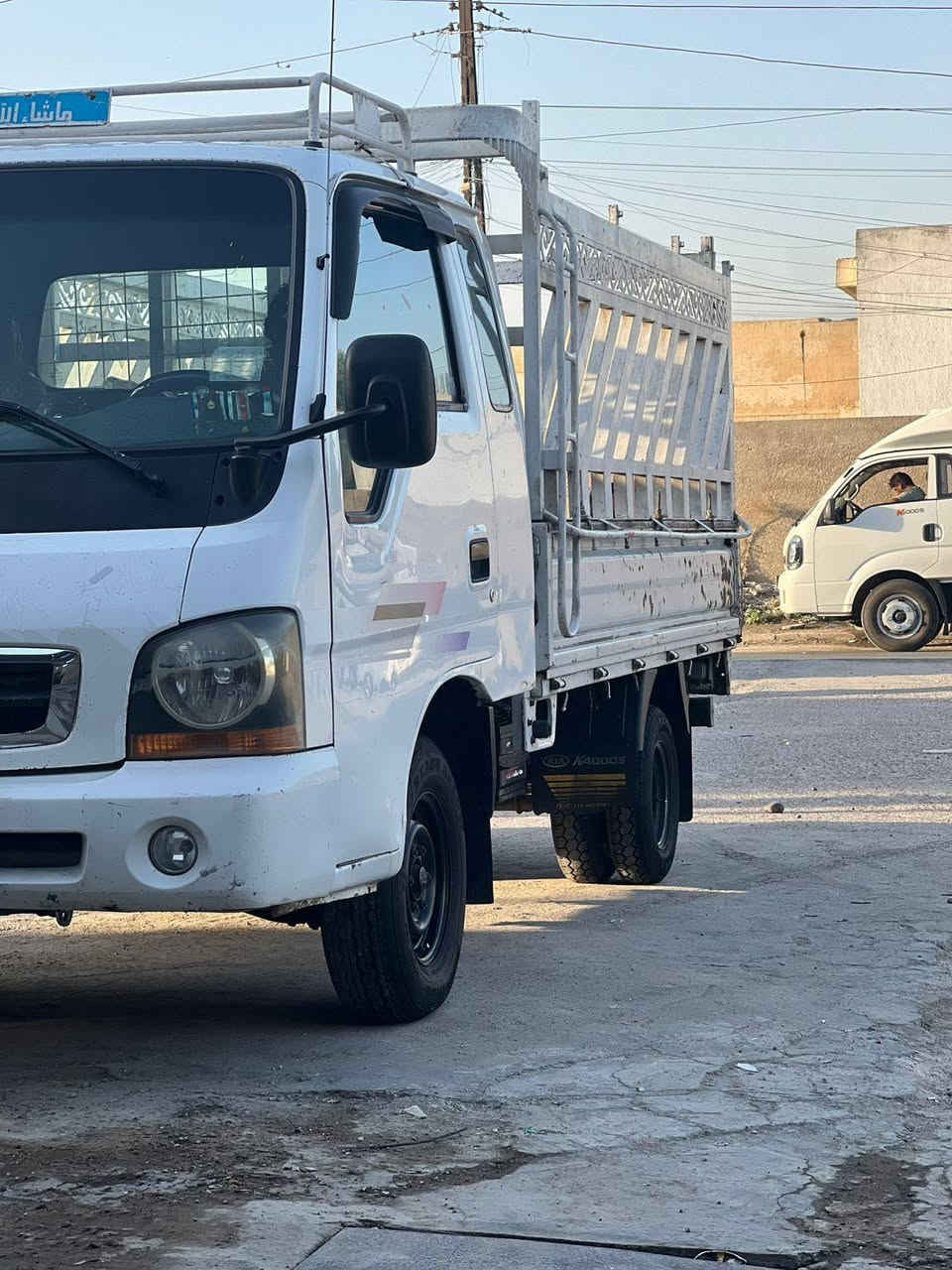 سلام عليكم كيا ام عيون للبيع
موديل 2002
السياره جاهزه كير و محرك وكسل رقم الهاتف *********** بغداد السيديه السعر 75 وبيهه مجال
