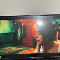 شاشة سامسونك مستعمله نضيفه مكفوله اخذتها قبل ٧ اشهر ب ٢٠٥ استخدام بسيط...