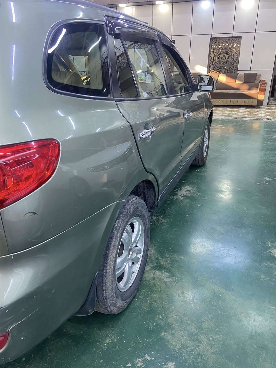 السلام عليكم
سنتافي 2009وارد امريكي 
محرك 2700سته سلندر 
5راكب 
مصبوغه حزام 
للبيع  السعر 110وبيها مجال قليل 
الاستفسار الاتصال ع رقم ***********
او مراسلة الصفحة
