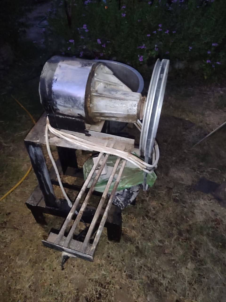 عجانة تاخذ جيس ونص طحين شغالة عالفحص للبيع سعرها 350 وبيها مجال


**إذا كنت صاحب هذا الإعلان وتريد حذفه لأي سبب، رجاءا أرسل رسالة إلى الدعم الفني**