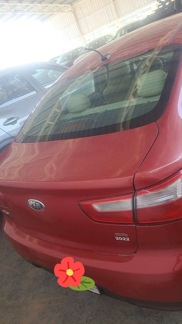 ريو 
موديل 2014
السعر 82
حجم المحرك 1600
بيها صبغ جاملغ فقط 
للاستفسار ***********
محرك كير تبريد حداديه كهربائيات مكفولات
