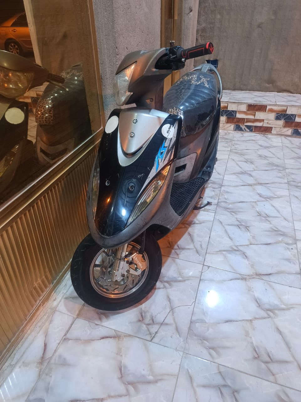 السلام عليكم :ماكس للبيع كفاله عامه الدراجه كلها ختم واحد وي المكينه الدراجه كلها مزوده وياله دبلات يدات بريك  شيال كزوز رياضي التزويد كله اصلي الدراجه حاويه ما صار هواي من طالعه شرط شلعه ومعدل  *مستعجل ع بيعتها*
وبخدمت الشراي مكاني ناصريه مركز: ***********
