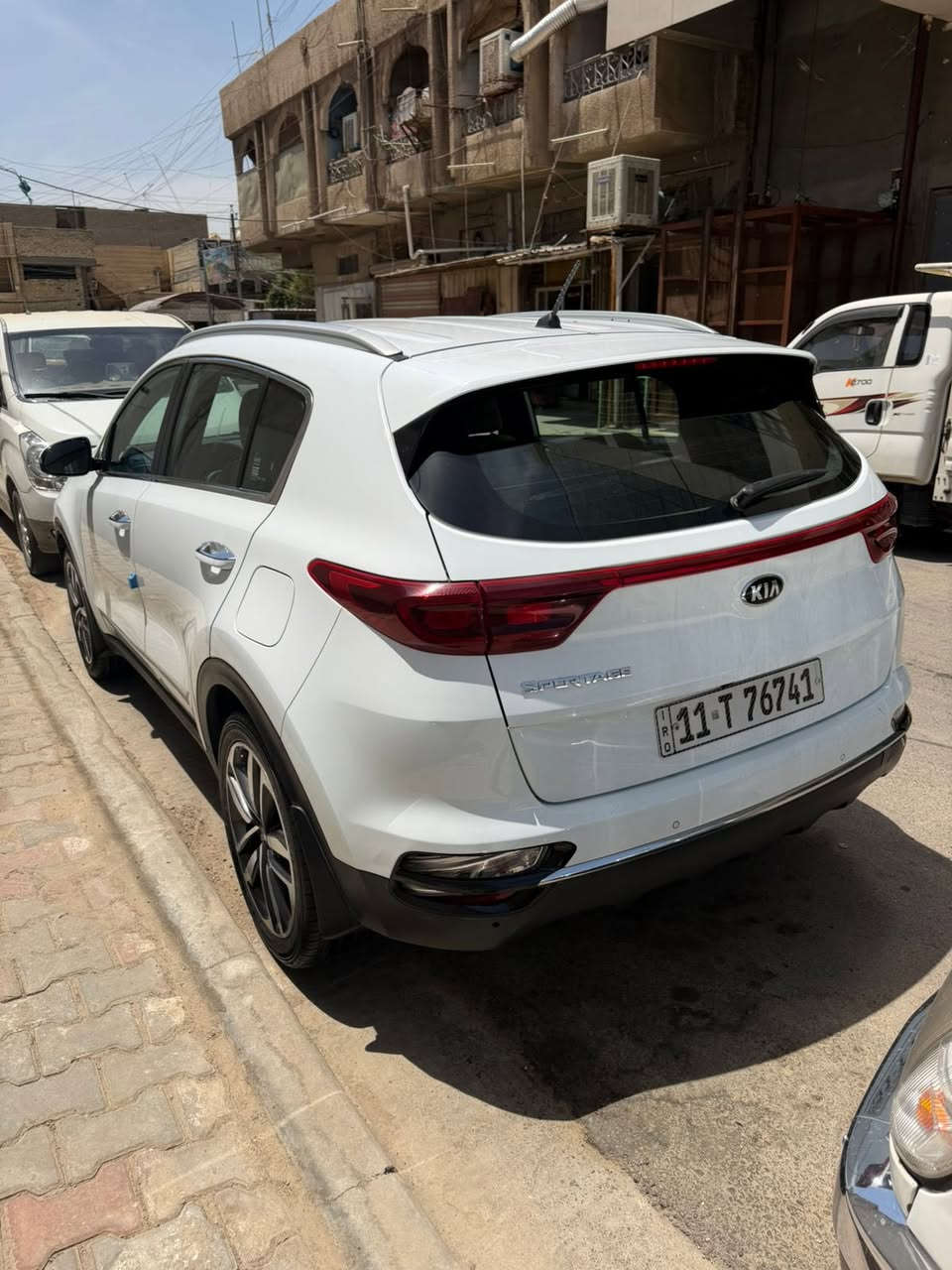 سلام عليكم
سبورتج موديل ٢٠
خليجي 
السياره مال شركه 
السياره سويج 
بيها بارد ماشر عليه بل داير الخلفي 
الباقي مكفوله 
مكان السياره بغداد 
السعر ١٨٣
***********
