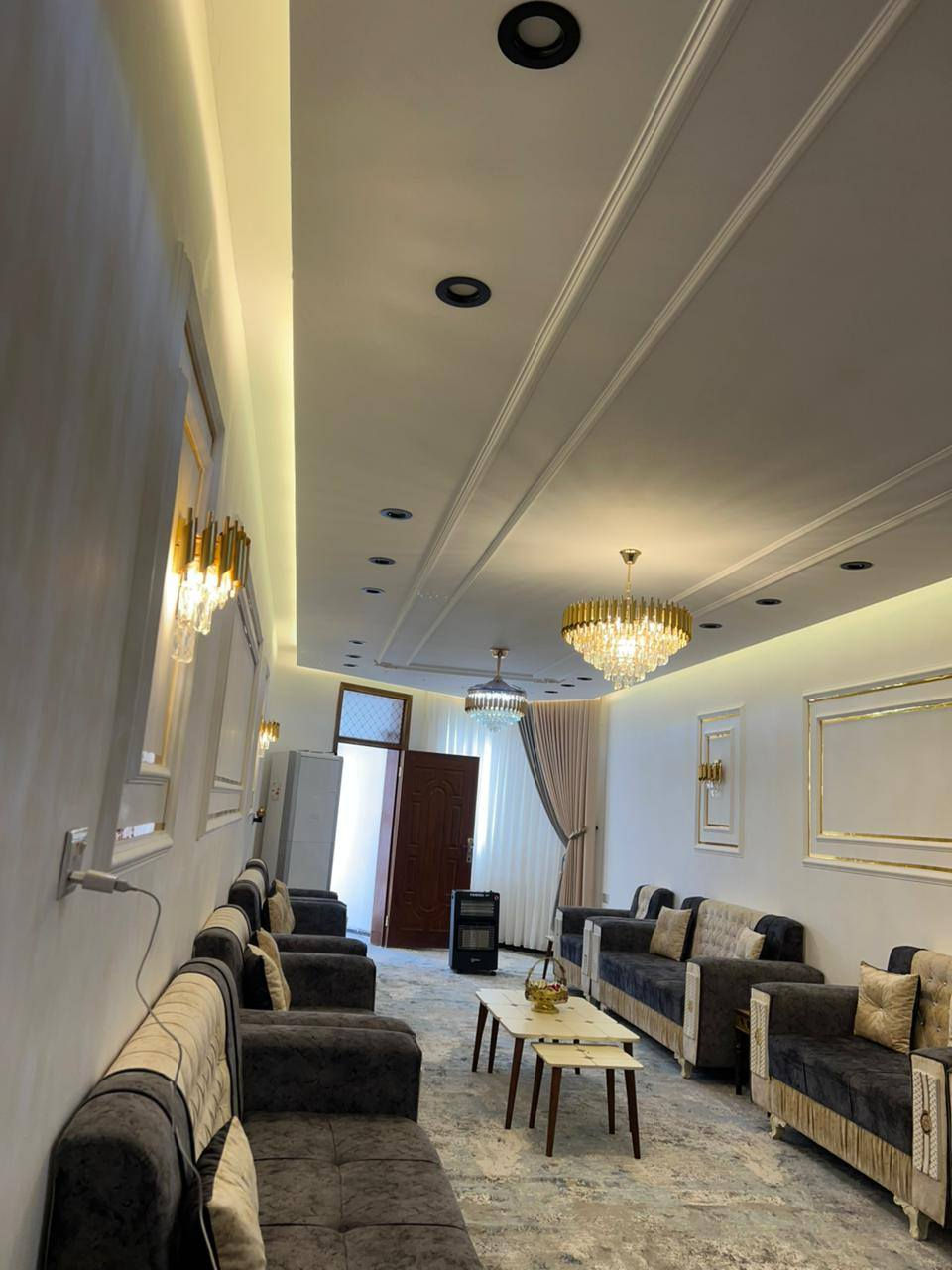 مستعدين كافه اعمال الديكورات المتر كرسته وعمل 22الف.


**إذا كنت صاحب هذا الإعلان وتريد حذفه لأي سبب، رجاءا أرسل رسالة إلى الدعم الفني**