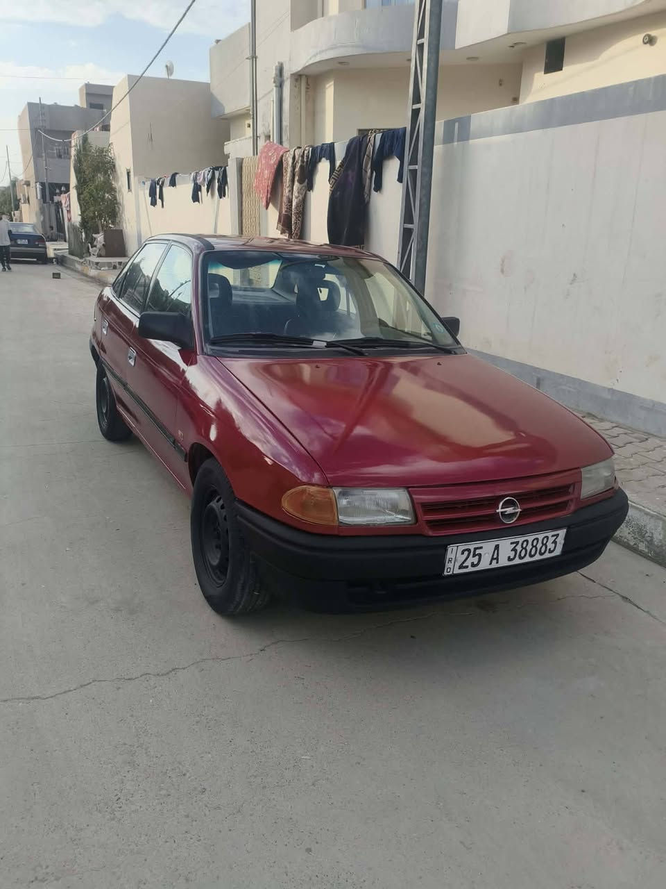 السلام عليكم اوبل استره صبغ عام بدون ضربه سياره حيل نضيفه سنويه لل 2030 موديل 93 دفتر بانزين مقدم بس استلمه مابقه شي يطلع شرط تحويل السعر 40 وبيه مجال قليل  كركوك 1 حزيران  اني مكلف بنشر هاذ رقم صاحبه ***********
