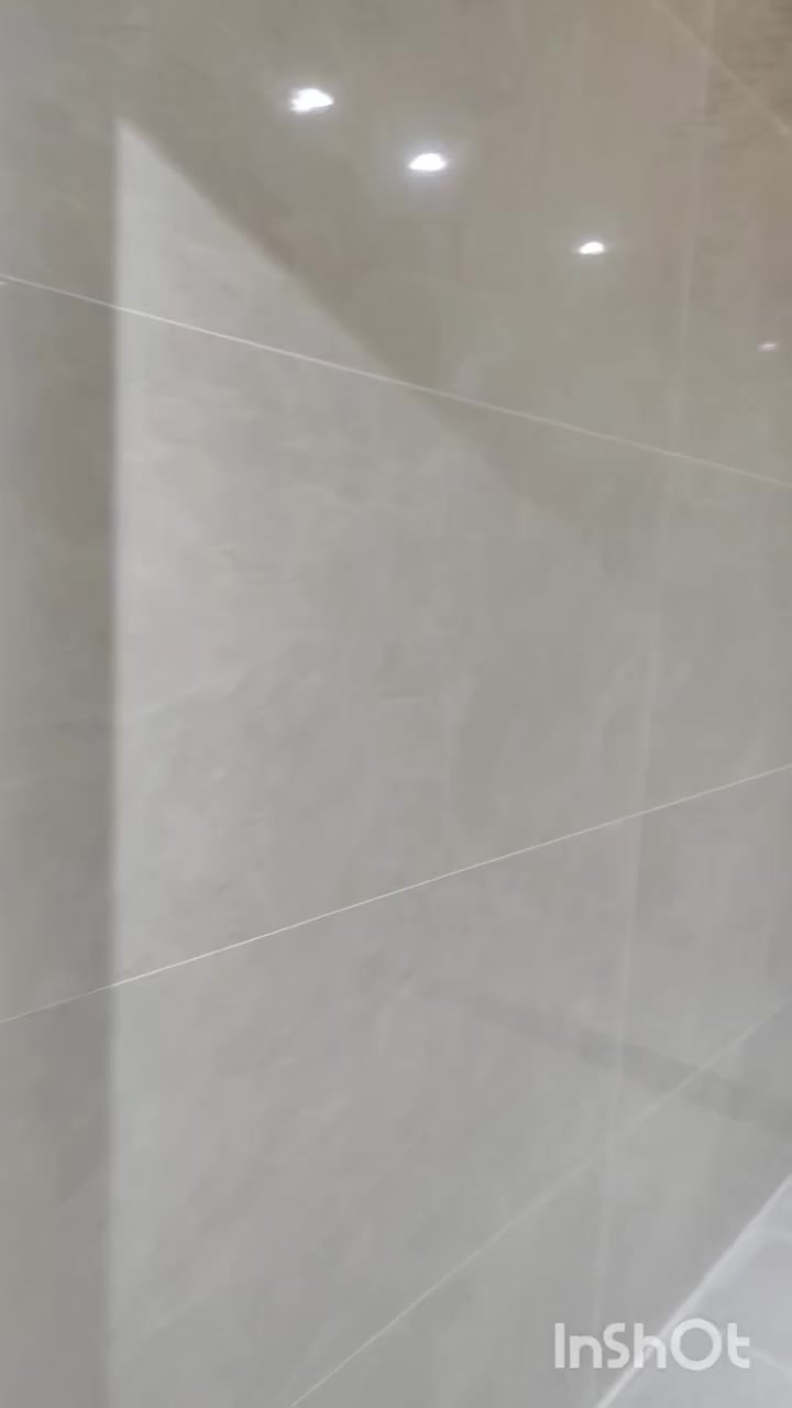 السلام عليكم  خلفه سيراميك كاشي مرمر بورسلين شغل درجه اولى صلايب وليزر بغداد فقط
***********
متفرغ حالياً
