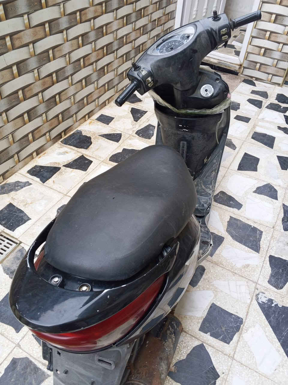 سلام عليكم درجه لبيع درجة بريز جديدة مجفته جديد اصلي سعره مناسب سعره 350 الف مكان بلديات ***********
