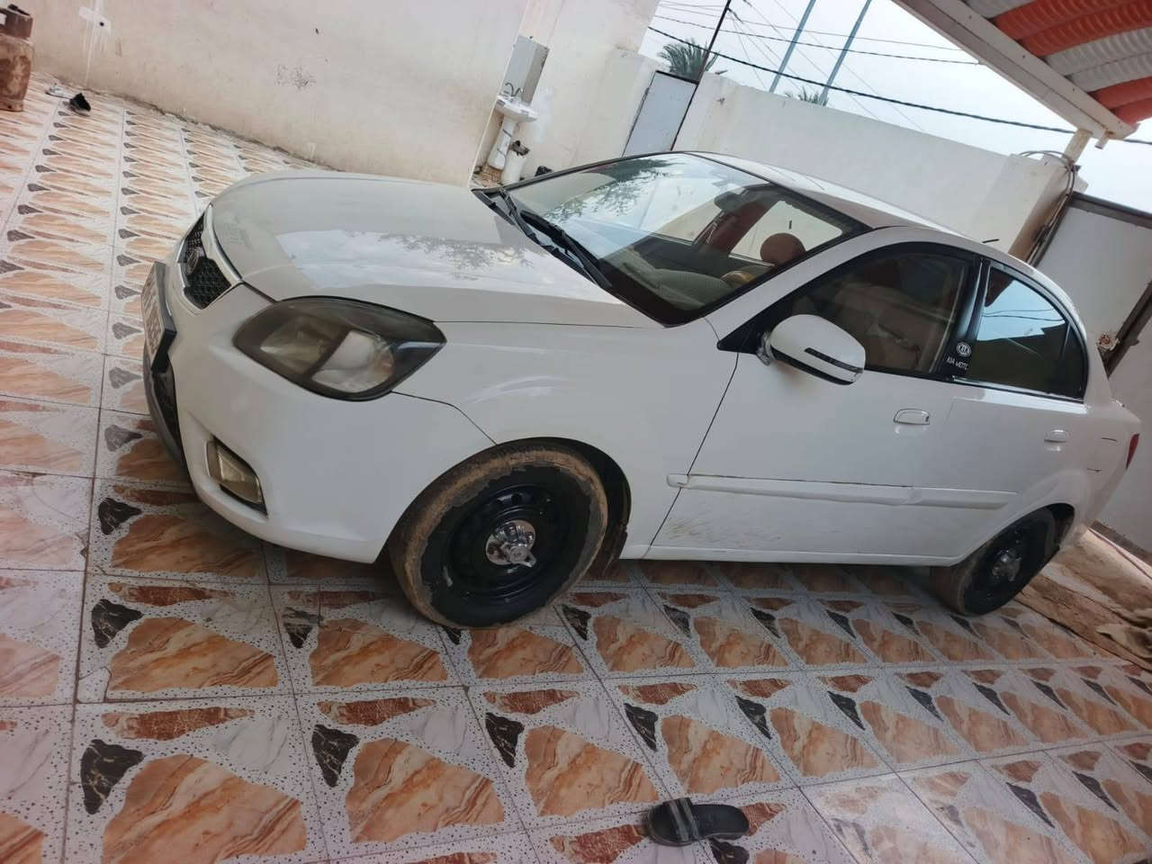 #كيا_ريو
موديل 2012 خليجي
فول اوتو
جام كهربائي
تخم تاير
حداديه نضيفه
رقم بصره انكليزي
مكينه 1400
بيها باب الراكب جهة السائق مصبوغ وطرف الجاملغ فقط بدون ضربه
سعرها 85 وبيها مجال
مكاني الديوانيه الحمزه الشرقي
***********
***********
#ملاحضه مكلف بالنشر لا تراسلني لأن ما اجاوب الارقام بيهن واتساب
