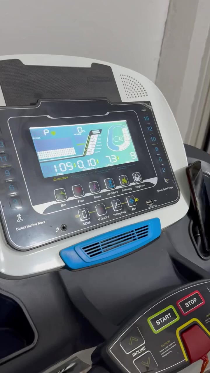 جهاز جري جديد جديد سعره500 الف ماخذي 900 الف استخدام اسبوعين بس يتحمل 180 وزن ب
جهاز جري جديد جديد سعره500 الف للبيع ماخذي 900 الف استخدام اسبوعين بس يتحمل 180 وزن بي نضام جبلي ونظام الدللكه للضهر


**إذا كنت صاحب هذا الإعلان وتريد حذفه لأي سبب، رجاءا أرسل رسالة إلى الدعم الفني**