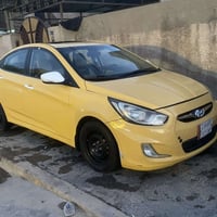 اكسنت خليجي ٢٠١٥ كشرها ودواخلها مكفوله من الحادث بيها تخم تاير جديد كه...