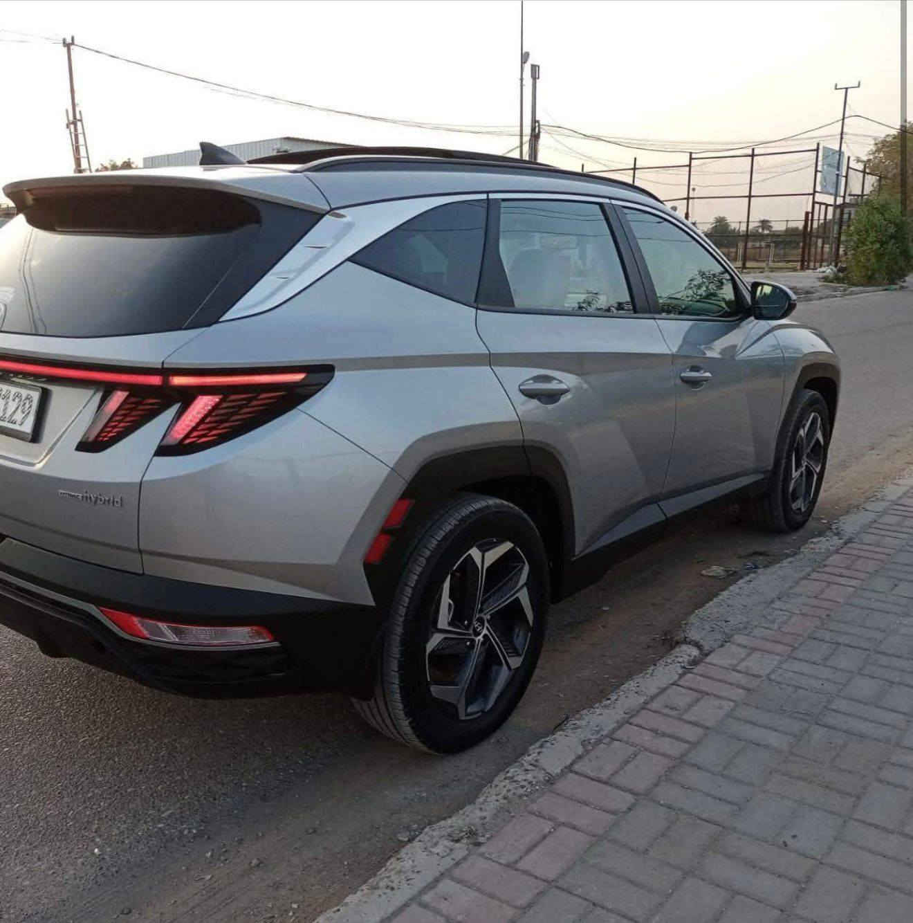 السلام عليكم بسعر بلاش
توسان هايبرد 2024 زيروو
السياره ماشيه 9000 كيلو متر فقط
وارد امريكي ضربتها جداً خفيفه مجرد دعاميه وشويه من البنيد 
دفع رباعي
بدون شواصي بدون لغود بدون ايرباك مكفوله 
1/1 مواصفاتها مفوله
بانوراما على طول السقف
تشغيل بصمه
دخول ذكي 
تشغيل عن بعد
صندوك كهرباء
شاشه ديجتال 
الوان محيطيه بلاديه تحكم 86 لون
شاشه جبيره
قطعتين تبريد
ترقيم جديد ودخول جديد والسياره ب اسمي
اربع وضعيات قياده
ويل 19
كير دكم 
شفتات ستيرن 
وبعد هواي مواصفات 
السعر 190 ورقه السياره متتحصل بهيج سعر بس مستعجل
رقم ***********
