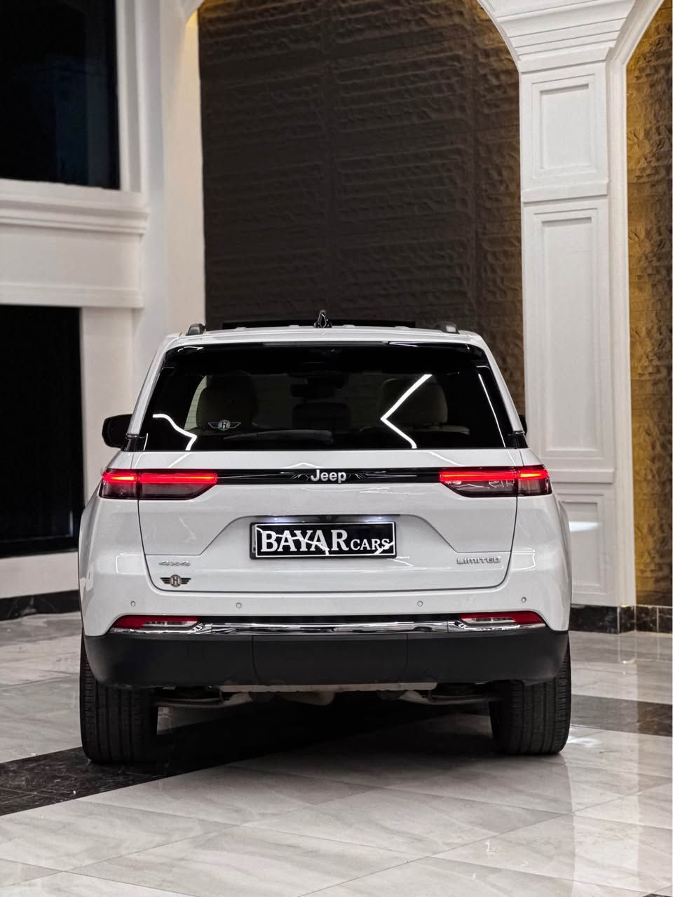 Jeep grand cherooke
2024
27000km
Harlem 
Clean title
Limited plus
*********** أربيل, العراق
