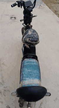 سلام عليكم دراجه شحن السعر 250وبيهة مجال المكان الهاشميه اتصال ***********
