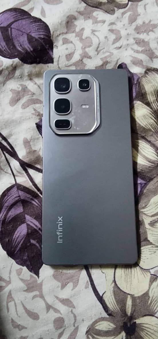 السلام عليكم جهاز نوت 22 مراوس ايفون 14 او 15 او للبيع مكاني فلوجه حي نزال *********** ***********
