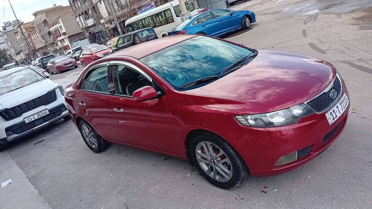 سلام عليكم 
كيا سيراتو موديل ٢٠١١
ماشي ١٣٨
محرك صار سبوع من شديته 
كير تمام 
صدر امامي خلفي تمام 
شاشه 
كامره 
حساسات 
تحكم ستيرن 
تبريد ثلج 
مكان السياره الاعظمية 
صبغ حزام 
سعر السياره ٨٨ وبيه مجال 
***********
