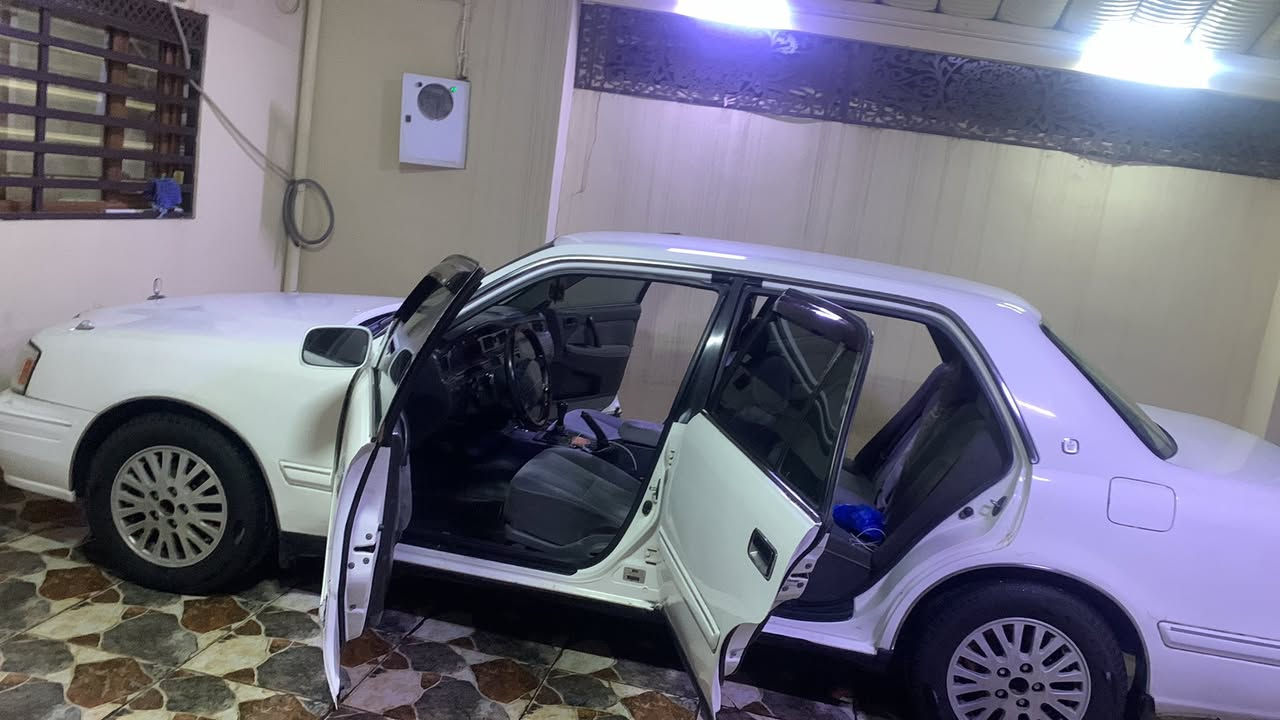 السلام عليكم 
راس الثور موديل 98 تكم يسرى بلاد كير عادي مكفوله من عيب الشرعي و نقل جثه سياره اصوليه سيارة صبغ عام كير محرك كهربائيات كلها بشرط سعر 90 وبيها مجال مكان سيارة كركوك


**إذا كنت صاحب هذا الإعلان وتريد حذفه لأي سبب، رجاءا أرسل رسالة إلى الدعم الفني**