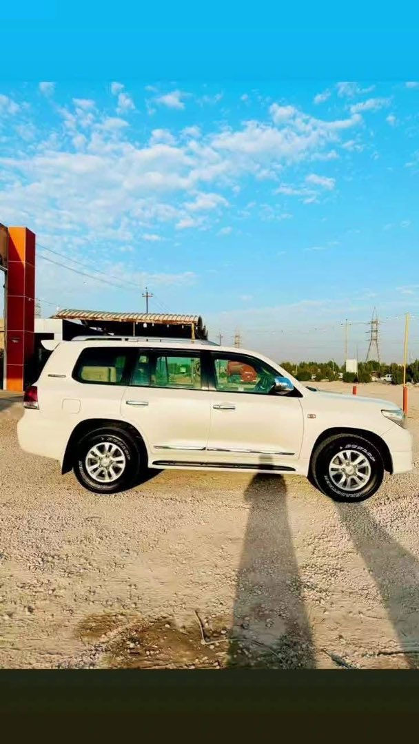 سلام عليكم 

البيع. او مراوس.  باقل او بافضل 

لندكروزر 🩷🩷🩷 ستينه  

موديل 2011.

سنويا بسمي   هزا  100بل 100. سيارا جهزا من كلشي 

موصفاته معروف 

جلد  بقلاوة 

كشن كهرباي 

فتحه 

ثلاجه 

حساس 

لايت زنون 

كامرا 

شاشه 

كامرا 

تبريد ٣قطع 

سيارا جهزا من كلشي  تخم تاير دلوب الصلي بيها 
سونار آخر صورا. 

كير مكين. مكفولت  

سعر ٣٢٥

ترهم مراوس باقل او بافضل 

 
***********
