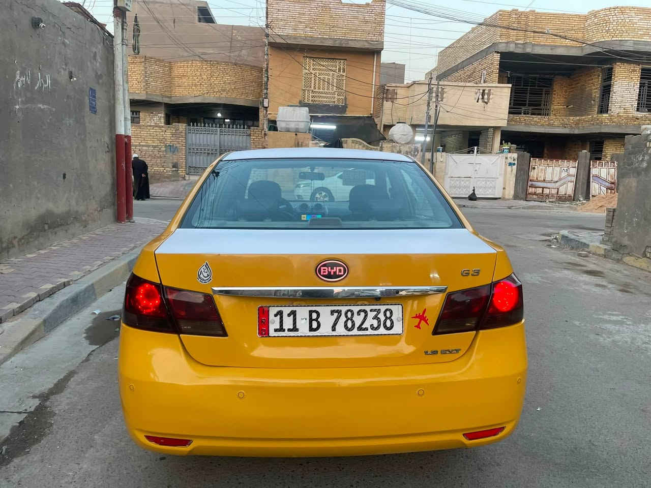بيوايدي G3 موديل 2013
كير ومحرك كورلا اوتماتيك الحديث 1800
تبريد ثلج كير ومحرك خير من الله
 بيها هلالات ودوس معمره سياره جاهزه من كلشي 
السعر 52 مكاني بغداد 
 ‭***********‬
