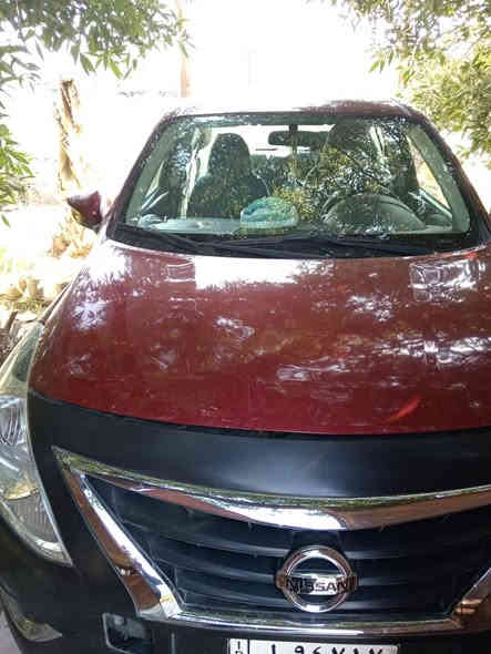 السلام عليكم للبيع نيسان فيرسه موديل ١٨ الون ماروني رقم بابل بسمي مكفوله من الضربه بيه مكانات صبغ بس سياره جديده بس كيره كايم نبيع على وضعه للتواصل هاذا رقم صاحب السياره *********** السعر ٨٥ بيه مجال
