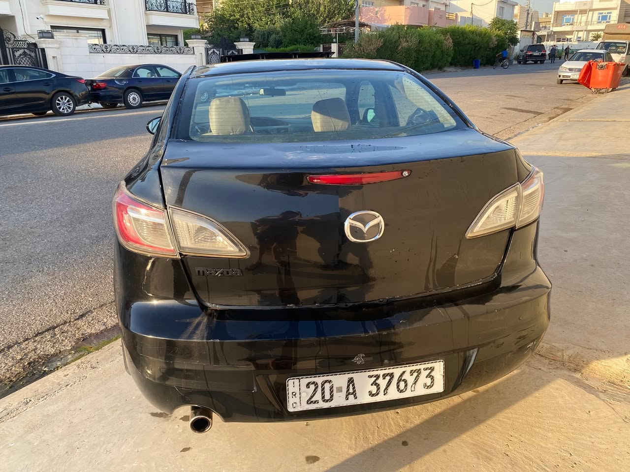 Mazda 3 2012
السلام عليكم مازدا 3 موديل 2012 امريكي مگلوبة السيارة حلوة وكاعدة ونصبتها حلوة تخم تاير جديد محرك 2000 كير ومحرك بشرط رقم السيارة ديالى سنوية لحد 2030 مكان السيارة اربيل 
سعر 50 وبيها مجال 
للاتصال ***********

