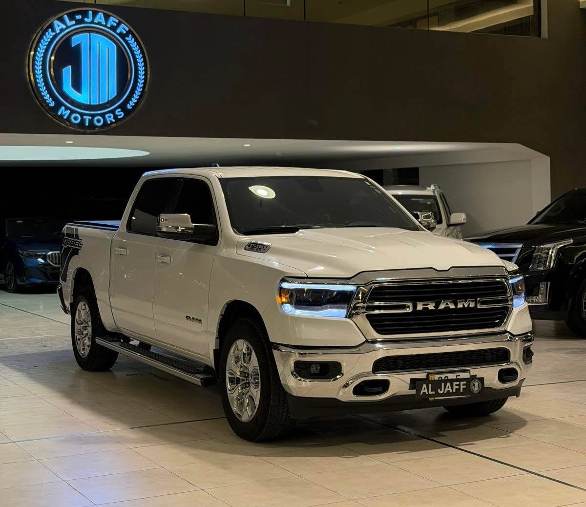 ‏‎السلام عليكم

للبيع بسعر جدا مناسب 🔥🔥🔥

دوج رام موديل 2021 باب طويل بدي قصير (المرغوب)محرك 8 سلندر 5700 ماشيه 48 الف كلين تايتل

🚨مواصفات (فور ويل وكامرا وحساسات و تشغيل عن بعد وكشنات تدفئة وستيرن هيتر وبصمه و تحكمات ستيرن ومري كهرباء وكشن كهرباء وبعد هوايه مواصفات.

🚨السياره كلين تايتل مكفوله من كلشي 

🚨گير ومكينة بشرط بدون خلل او فتح

🚨رقم وفحص وهزه جديد وسنويه جديده لحد 2030

السعر : 298 $ ورقه 

للاستفسار: *********** كاوه جمال 

العنوان: السليمانية المعارض الجديده شركه (الجاف موتورز ) السليمانية, العراق
