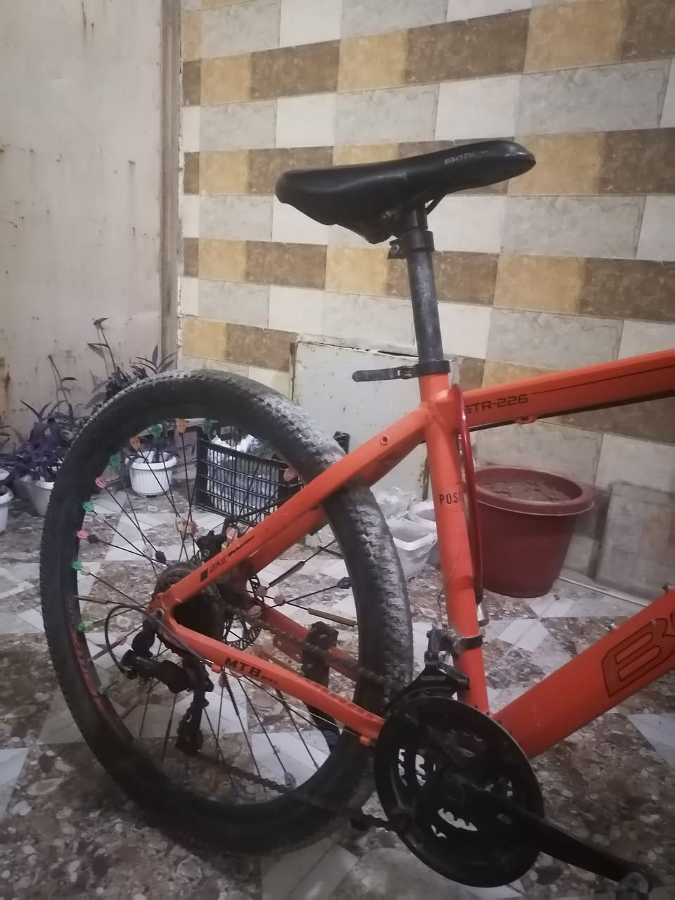 السلام عليكم
بايسكل للبيع حجم 26 نظيف
ب 75


**إذا كنت صاحب هذا الإعلان وتريد حذفه لأي سبب، رجاءا أرسل رسالة إلى الدعم الفني**