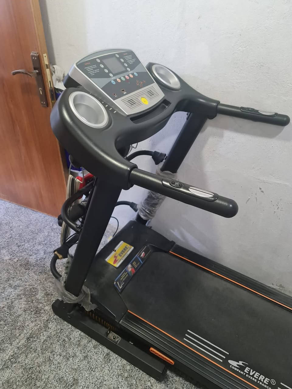 جهاز رياضي كامل ماركه فرنسيه اصليه سعر ٢٥٠ سكن بغداد مع رجاج خاص بلءرداف


**إذا كنت صاحب هذا الإعلان وتريد حذفه لأي سبب، رجاءا أرسل رسالة إلى الدعم الفني**