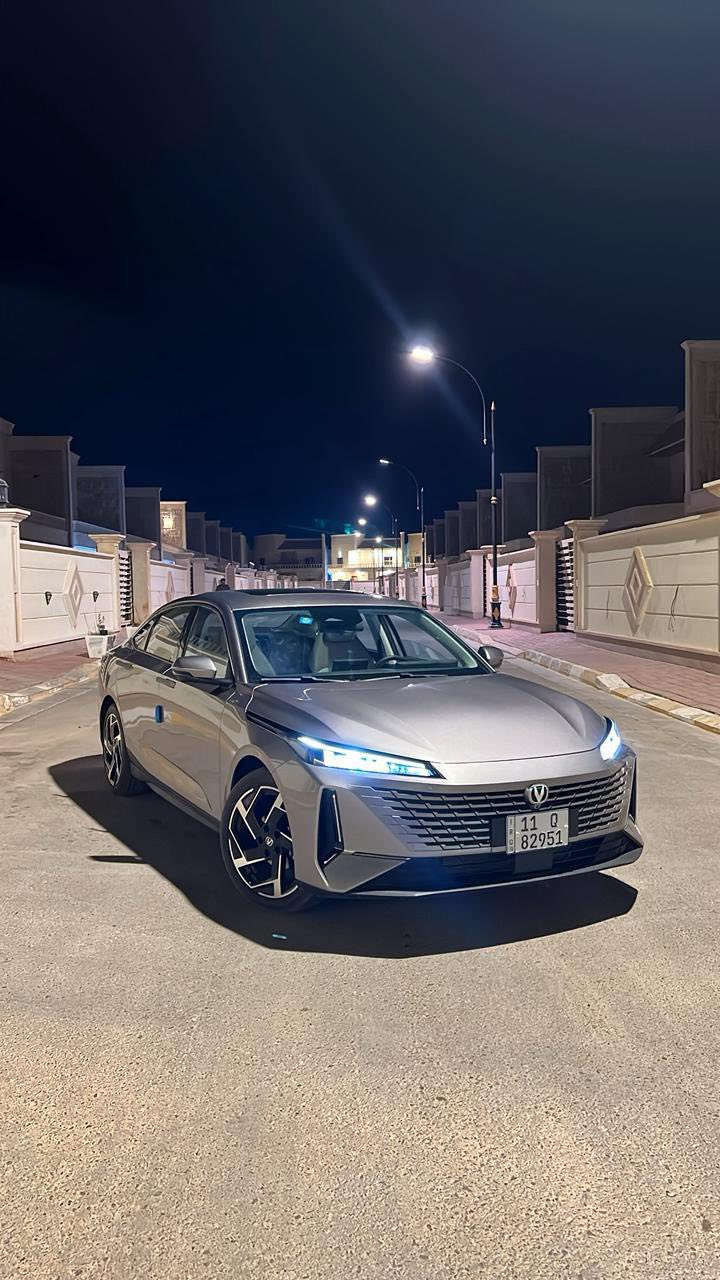 مراوس مع BYD 
شانجان ايدو بلس 
الموديل: 2025
الفئة: S 
الحالة: ممتازة جدًا
الممشى: (13000)
اللون: (سلفر)
القير: أوتوماتيك
نوع الوقود: بنزين
الدفع: أمامي
🔧 المواصفات:
محرك 1.5 لتر تيربو
قوة 178 حصان
قير أوتوماتيك دبل كلتش 7 سرعات
✨ التجهيزات:
شاشة معلومات وترفيه كبيرة
كاميرا 360 درجة
حساسات أمامية وخلفية
مثبت سرعة
دخول وتشغيل ذكي
فتحة سقف
إضاءة LED كاملة
جنوط رياضية
أنظمة أمان متقدمة (مانع انزلاق – ثبات إلكتروني – تنبيه تصادم)
🛡️ الحالة:
السيارة مكفولة
استخدام نظيف جدًا
ملاحظة: يوجد رصعة خفيفة في الباب فقط (غير مؤثرة) +964 782 883 8043


**إذا كنت صاحب هذا الإعلان وتريد حذفه لأي سبب، رجاءا أرسل رسالة إلى الدعم الفني**